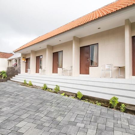金巴兰 Oyo 2984 Berlian House Ungasan酒店 外观 照片